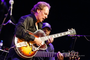 Lee Ritenour with his Band at Porgy & Bess, Vienna